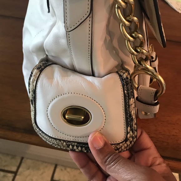 Limited Edition Coach Sydney shoulder bag - Picture 11 of 15